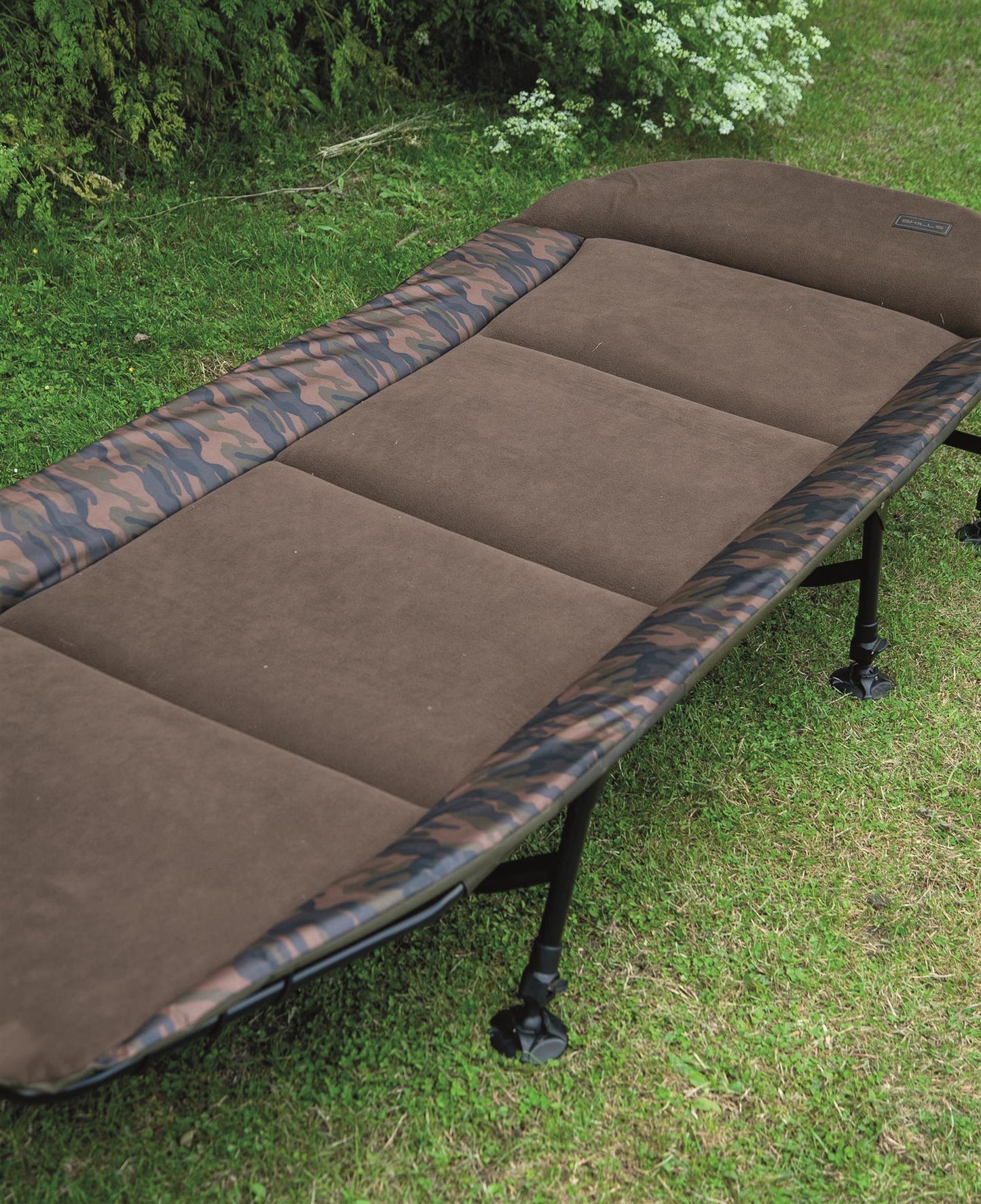 Skills Camo Bedchair